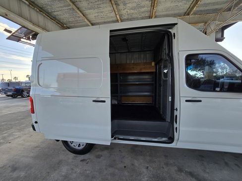 Used 2016 Nissan NV 2500 SV w/ Technology Package image 27