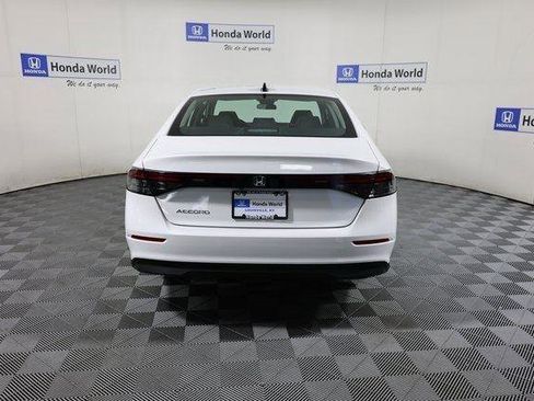 New 2025 Honda Accord SE image 5