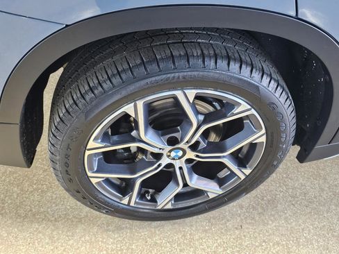 Used 2021 BMW X1 xDrive28i w/ Premium Package image 52