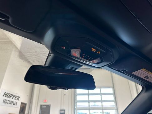 Used 2022 BMW Z4 M40i w/ Premium Package RWD image 33