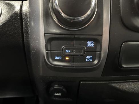 Used 2022 RAM 1500 Classic SLT image 20