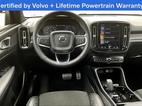 Used 2022 Volvo XC40 T5 R-Design image 7