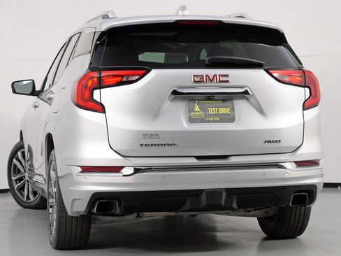 Used 2020 GMC Terrain Denali w/ GMC Pro Grade Package image 5