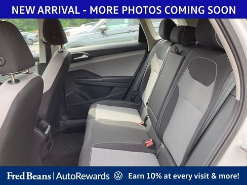 Used 2023 Volkswagen Taos S FWD image 9