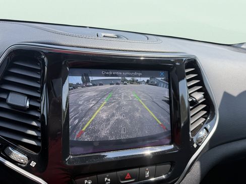 Used 2021 Jeep Cherokee Limited AWD/4WD image 26