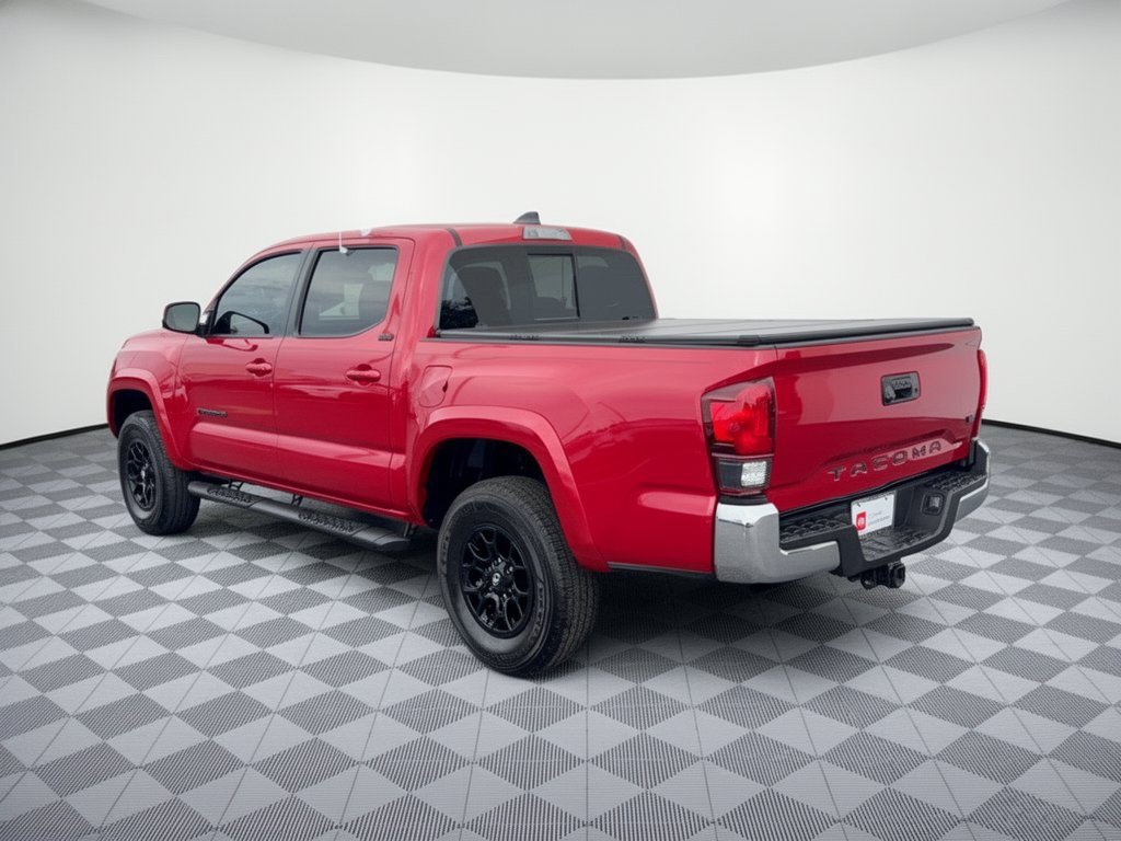 Used 2021 Toyota Tacoma SR5 RWD image 3