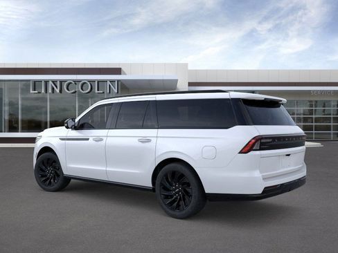 New 2026 Lincoln Navigator L Reserve w/ Jet Appearance Package image 4