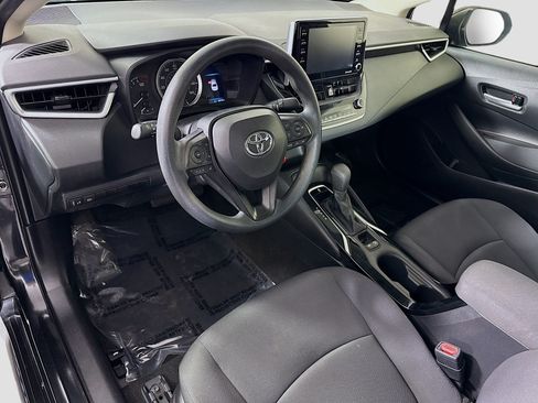 Used 2021 Toyota Corolla LE FWD image 22
