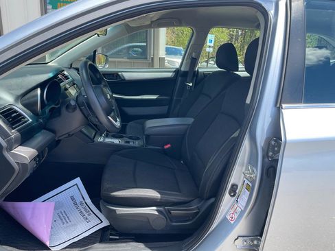 Used 2018 Subaru Outback 2.5i AWD/4WD image 11