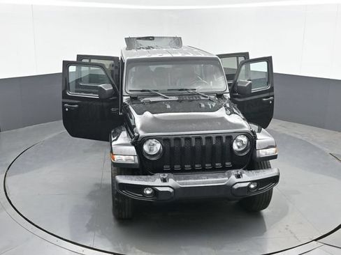 Used 2020 Jeep Wrangler Unlimited Sahara AWD/4WD image 45