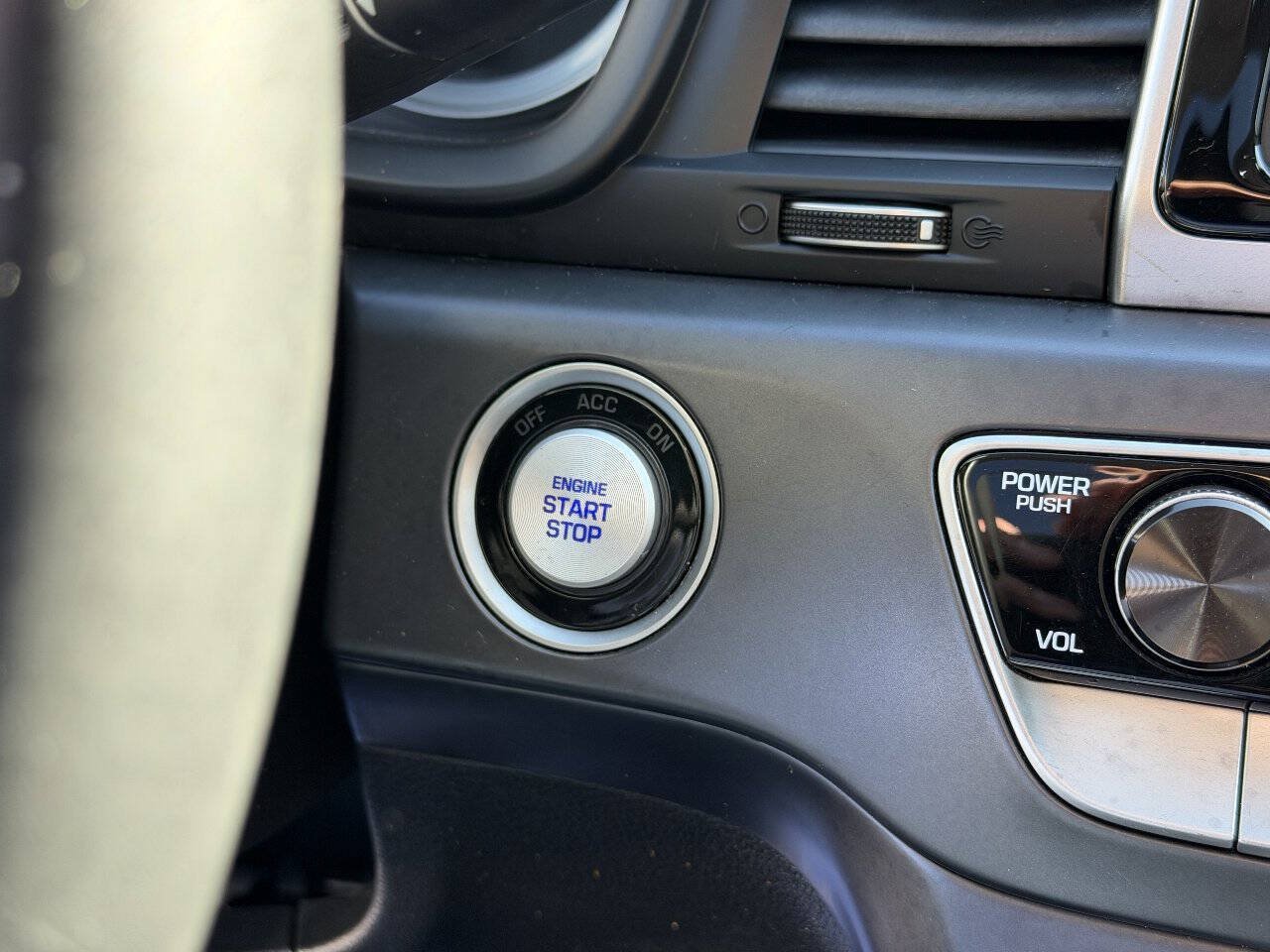 Used 2019 Hyundai Sonata Limited FWD image 20