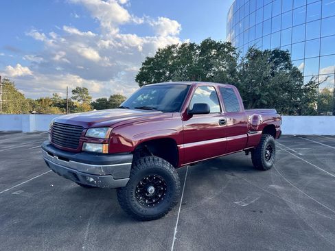 Used 2004 Chevrolet Silverado 1500 LS w/ Light Duty Power Package image 3