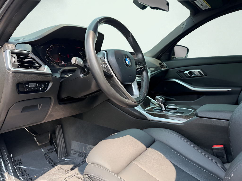 Used 2020 BMW 330i Sedan w/ Convenience Package RWD image 33