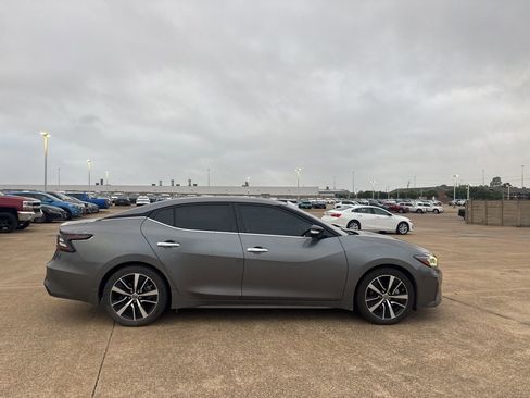 Used 2022 Nissan Maxima SV w/ Floor Mat Group image 27