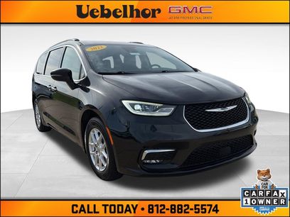 Used 2022 Chrysler Pacifica Touring-L