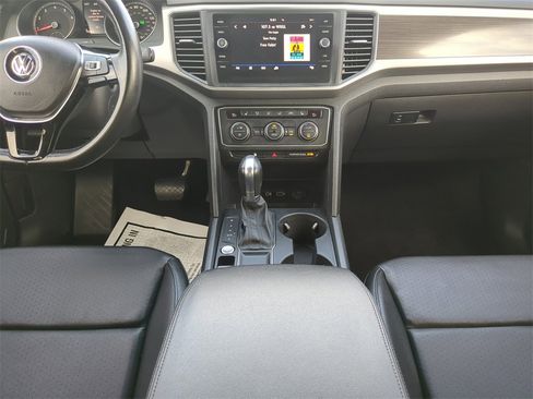 Used 2019 Volkswagen Atlas SE w/ Towing Package image 16