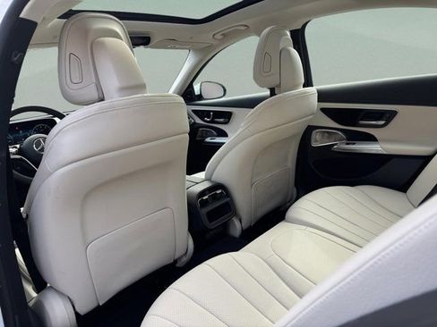 Certified 2024 Mercedes-Benz E 450 4MATIC Sedan image 26