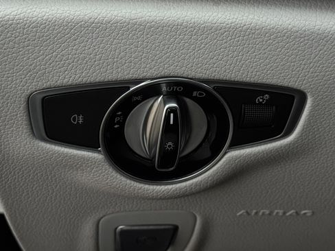 Used 2022 Mercedes-Benz E 350 Sedan w/ Driver Assistance Package image 22