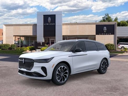 New 2024 Lincoln Nautilus Reserve w/ Equipment Group 202A AWD/4WD image 2