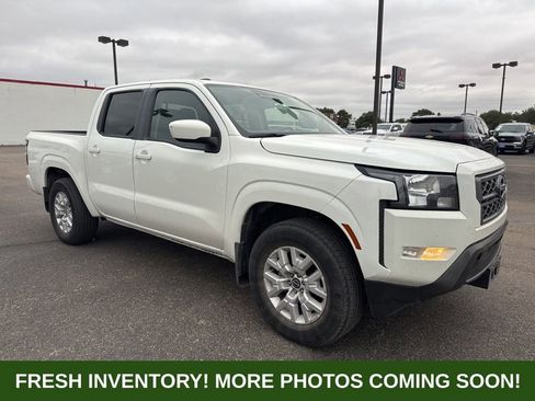 Used 2022 Nissan Frontier SV RWD image 1