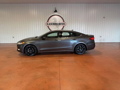 Used 2019 Ford Fusion SE w/ Equipment Group 151A image 1