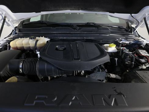 Used 2025 RAM 1500 Big Horn AWD/4WD image 36