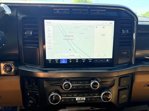 Used 2023 Ford F250 Lariat w/ Chrome Package image 28