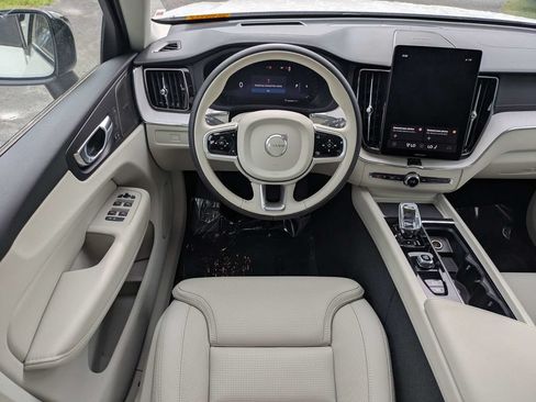 Certified 2026 Volvo XC60 B5 Ultra w/ Protection Package Premier AWD/4WD image 17