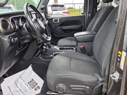 Used 2020 Jeep Wrangler Unlimited Sport AWD/4WD image 5