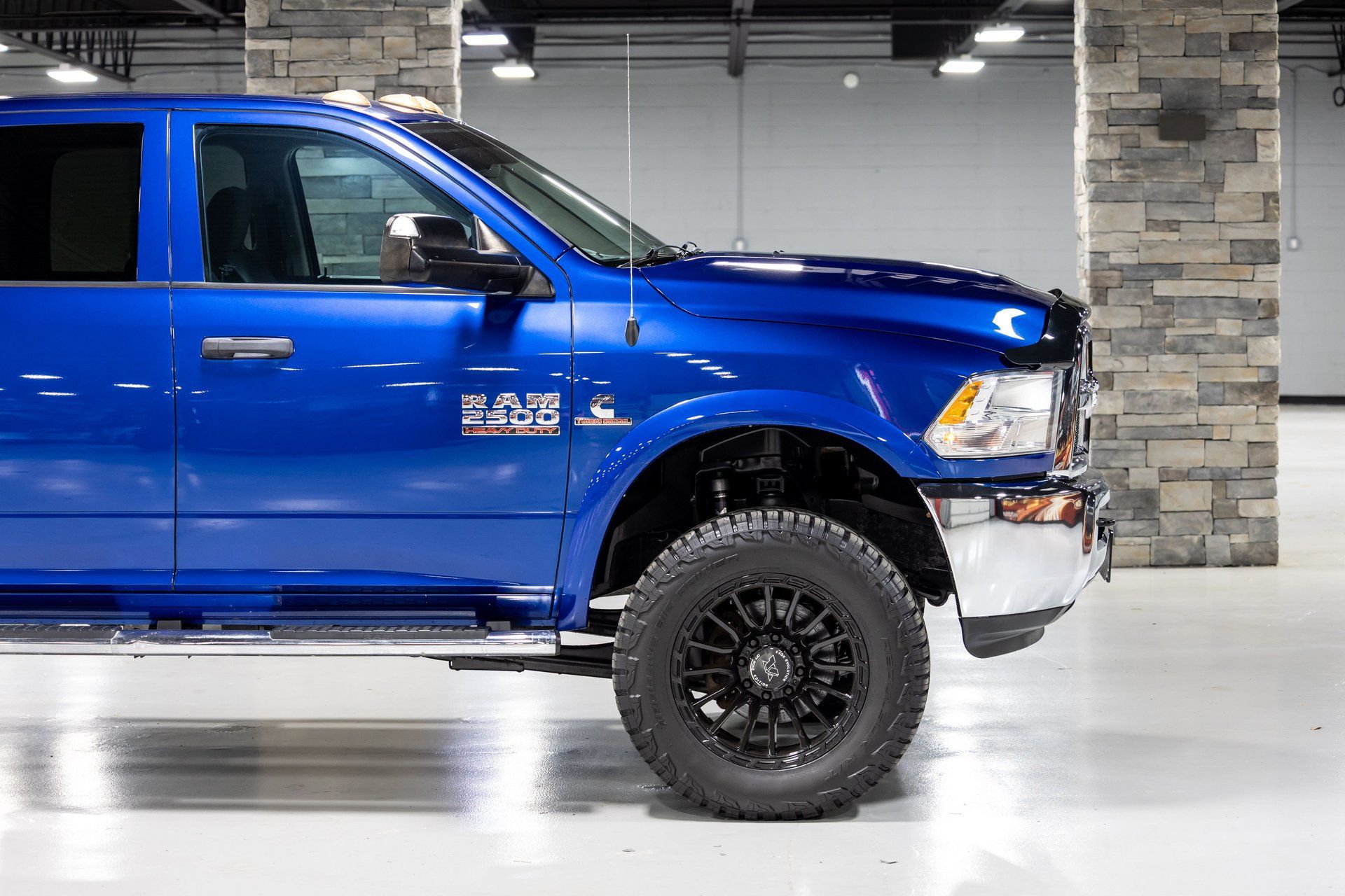 Used 2015 RAM 2500 Tradesman w/ Chrome Appearance Group AWD/4WD image 18