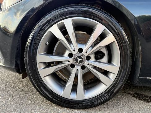 Used 2018 Mercedes-Benz C 300 Sedan image 38