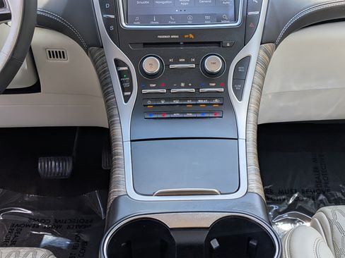Used 2019 Lincoln Nautilus Black Label FWD image 21