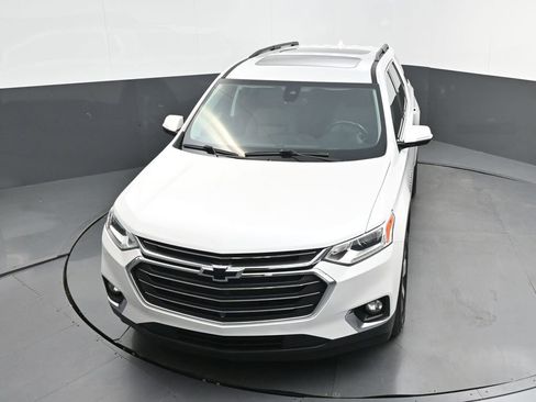 Used 2020 Chevrolet Traverse LT w/ LT Premium Package image 34