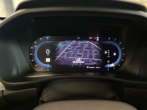 Used 2025 Volvo XC40 B5 Core image 20