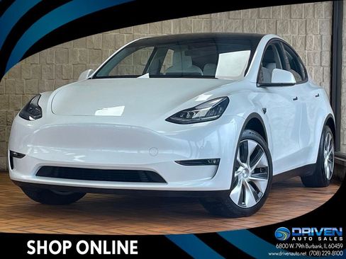 Used 2021 Tesla Model Y Long Range image 1