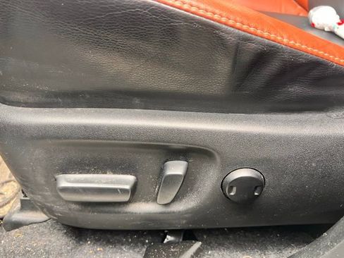 Used 2014 Toyota RAV4 Limited image 3