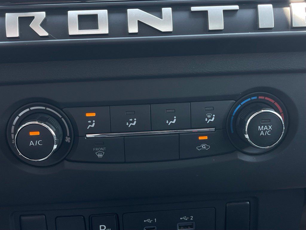 Used 2025 Nissan Frontier SV RWD image 31