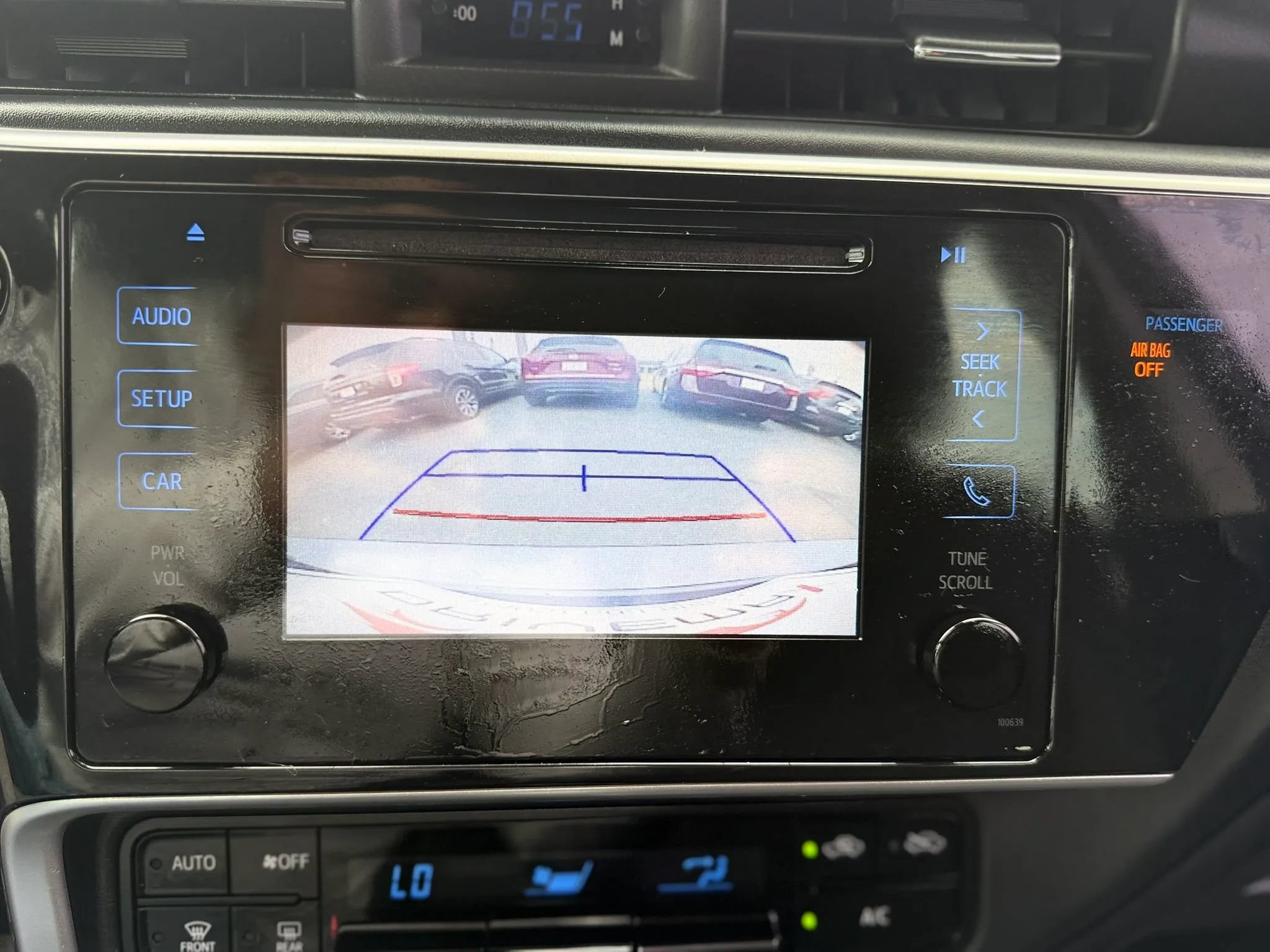 Used 2019 Toyota Corolla LE FWD image 13