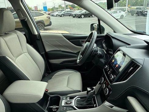 Used 2024 Subaru Forester Limited AWD/4WD image 23