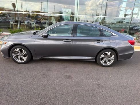 Used 2018 Honda Accord EX-L image 4