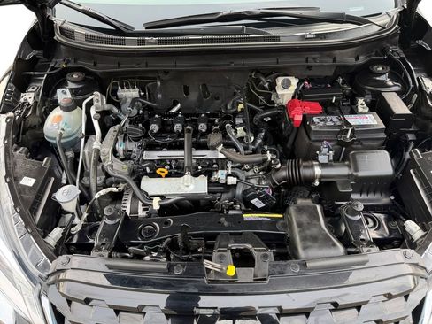 Used 2024 Nissan Kicks S image 27