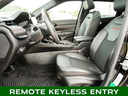 Used 2023 Jeep Compass Trailhawk image 13