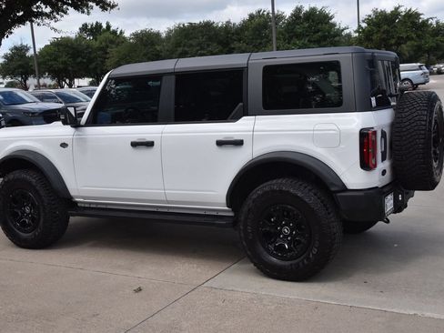 Certified 2024 Ford Bronco Wildtrak AWD/4WD image 11