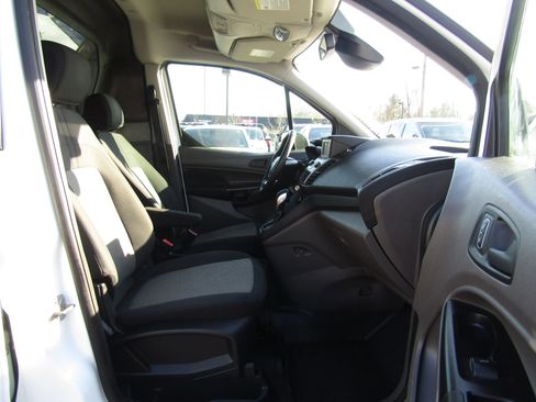 Used 2022 Ford Transit Connect XL FWD image 9