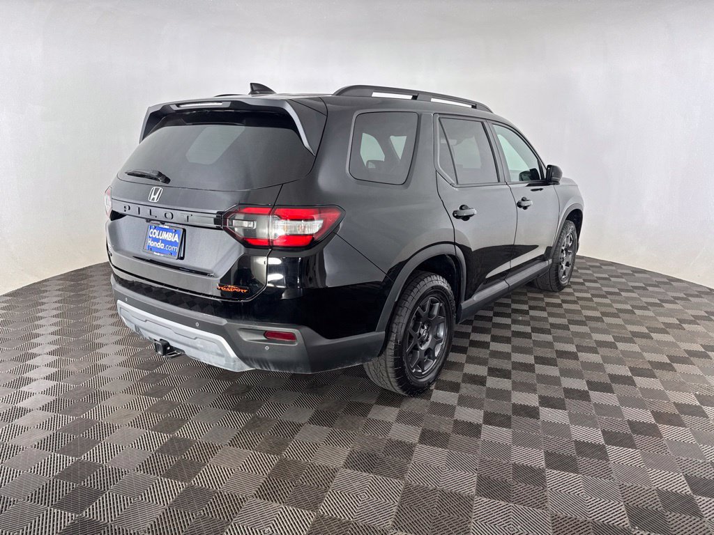 Used 2024 Honda Pilot TrailSport image 12