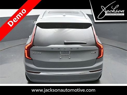 New 2025 Volvo XC90 B6 Core w/ Protection Package image 47