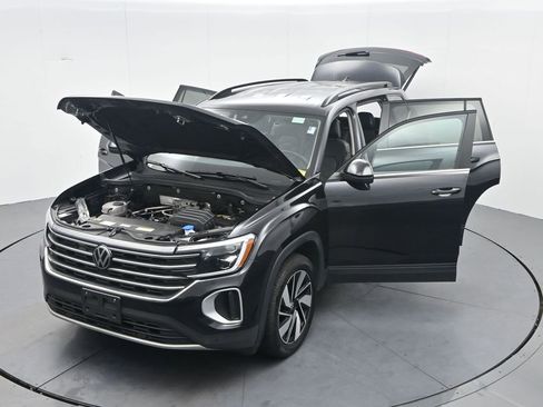 Used 2024 Volkswagen Atlas SE FWD image 40