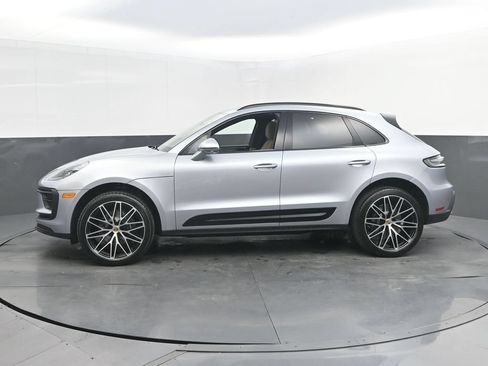 New 2026 Porsche Macan AWD/4WD image 2