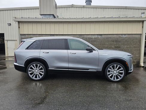 New 2026 Cadillac Vistiq Premium Luxury image 9