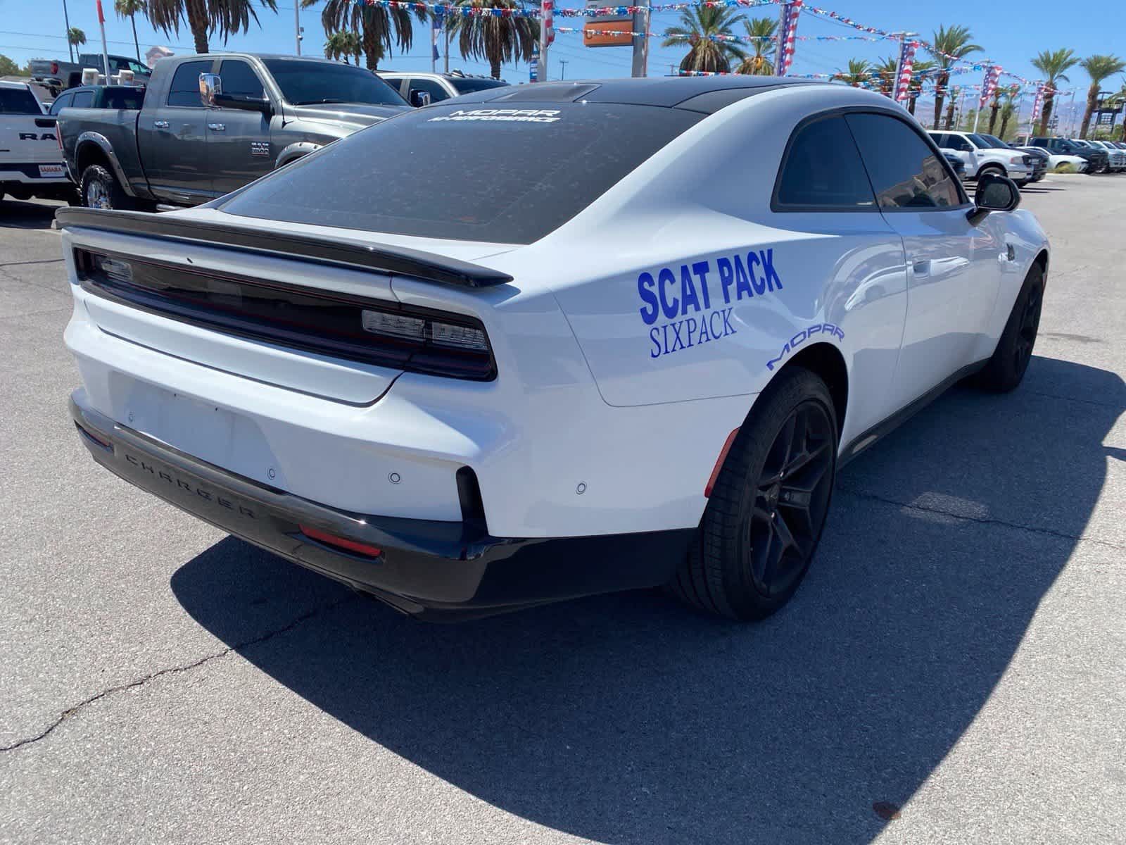 Used 2026 Dodge Charger Scat Pack AWD/4WD image 6